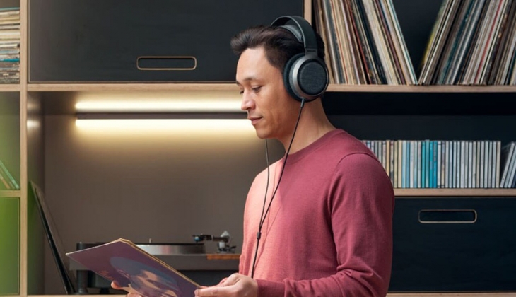 Philips piyasaya sürdü! Fidelio T2 kablosuz kulaklık özellikleri