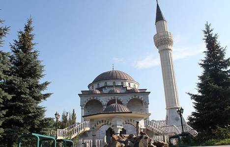  Ukrayna'da Sultan Süleyman anısına yaptırılan cami büyük ilgi görüyor!