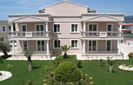  Altınoluk Denizevler'de denize sıfır villalar 720 bin liraya!