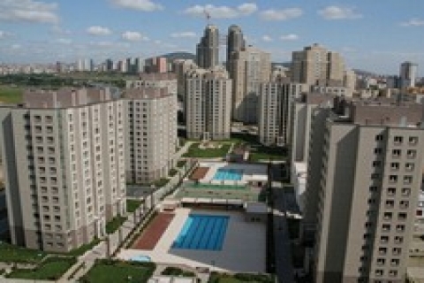 Ataşehir'de yükselen sitelerin ardındaki Roman çığlığı!