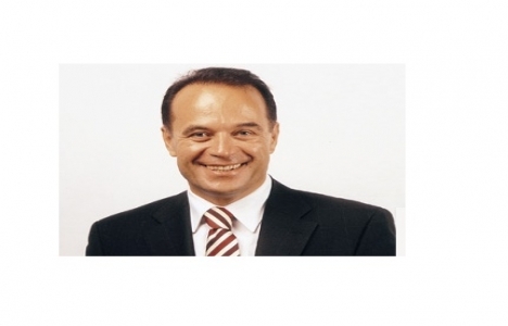 Şükrü Kızılot kimdir?