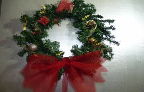 Ege Soley yılbaşı süslerinin yapımı için atölyesine davet ediyor! 