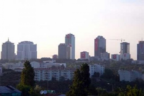 İstanbul'daki binaların boyunun ölçüsü lazerle alınacak!