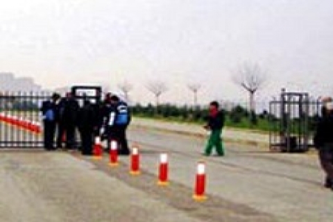 Soyak OlimpiaKent Sitesi yöneticileri caddeye kapı yaptı!