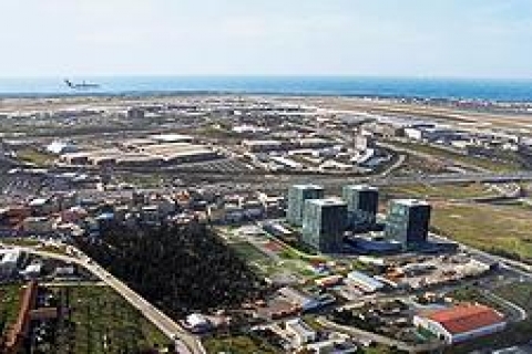 Basın Ekspres Yolu ticaret merkezi olarak gelişiyor