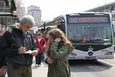 Metrobüsün babası Enrique Penalosa, İstanbul metrobüsünü inceledi!