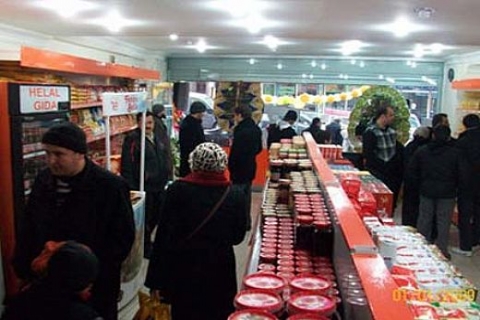 Atatürk Havalimanı'na yakın oteller karla rekor kırdı!