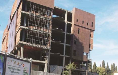 İstanbul Bostancı'da bir AVM inşaatı 18 yıldır bitirilemiyor!