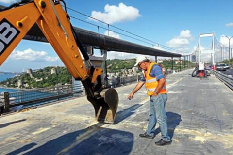 Karayolları: Köprüde gece çalışamayız, çiğ oluyor!