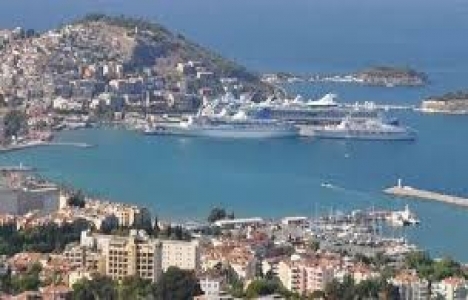 ÖİB, Kuşadası'ndaki arsasını 682 bin TL'ye sattı!