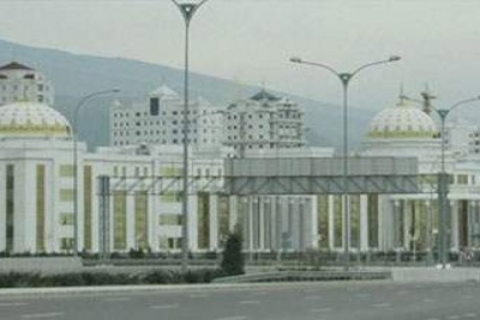  Türk müteahhitler Türkmenistan'ı yeniden inşa ediyor!