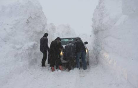  Tunceli'de 113 köy yolu ulaşıma kapandı! 