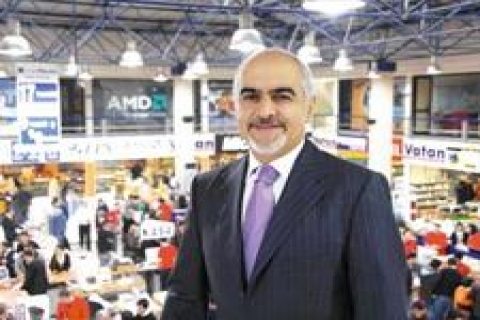 Vatan Bilgisayar 100 metrekare mağazalarla AVM'lere girdi
