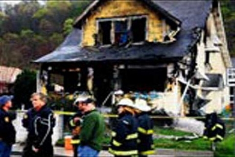 Amerika'da evde yangın çıktı: 6'sı çocuk 8 kişi öldü!