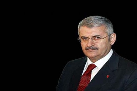 Binali Yıldırım: Ankaralılar müsterih olsun, metro hizmetini kazandıracağız!