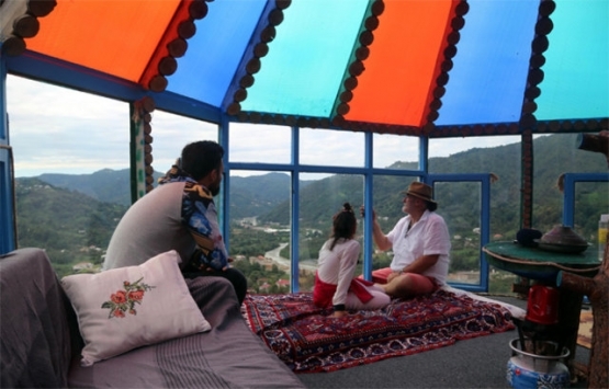 Artvin de 18 metrekarelik lüks ağaç ev yapıldı! 