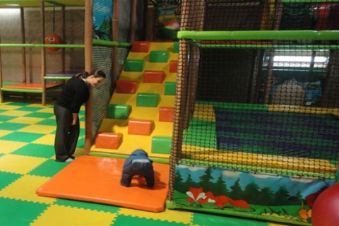  Ankara Yenimahalle'de 1.8 milyon TL'ye icradan satılık çocuk oyun merkezi!