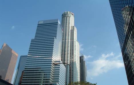 Batı'nın en yüksek binası Bank Tower, 367 milyon dolara satıldı!