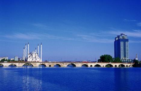  Adana'da 3 katlı bina icradan 1 milyon 832 bin TL'ye satılıyor!