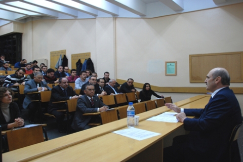 Erdoğan Bayraktar'a YTÜ tarafından rektörlük özel ödülü verildi!