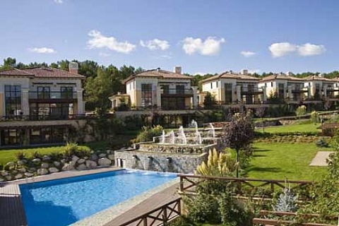 Ağaoğlu My Roseville'de 1 milyon 350 bin dolara özel havuzlu villa!