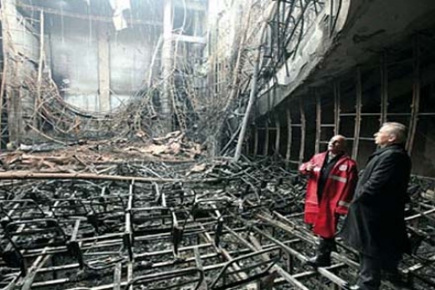 Denizli Belediyesi Sanat Merkezi çıkan yangınla küle döndü!