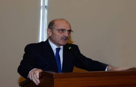  Erdoğan Bayraktar, Trabzon Valiliği'nde toplantıya katıldı!