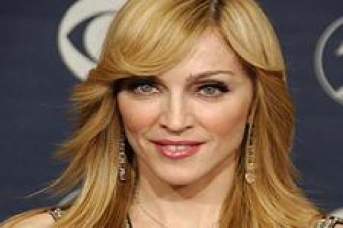 Madonna, yaptırdığı lisenin temel atma törenine katılacak!