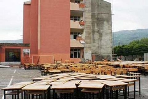 İstanbul Silivri'de üç okul onarım işi yapılacak!