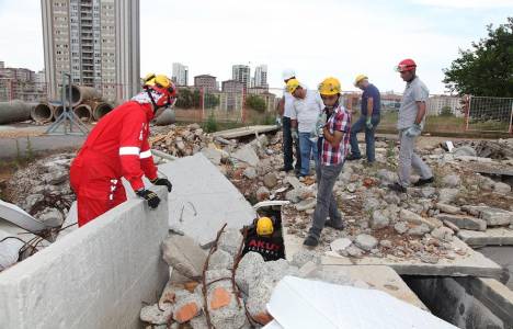 Ataşehir’de afet eğitimleri devam ediyor!