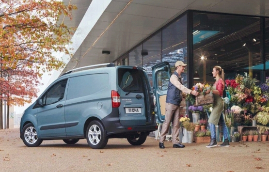 Ford den 2 bin 600 TL indirim! İşte Ford Courier 2022 Mart Fiyatları...