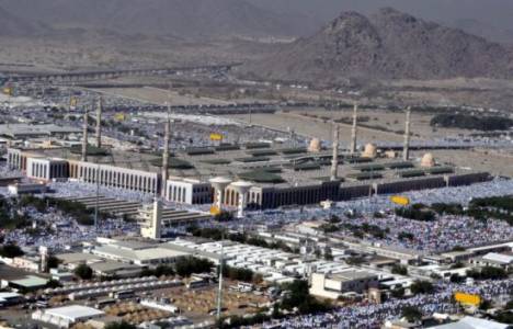 Mekke sokakları güneş enerji ile aydınlanacak!