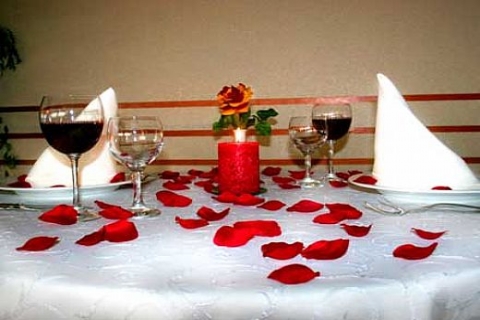 Lüks oteller ve mekanlar 14 Şubat sevgililer gününü bekliyor!