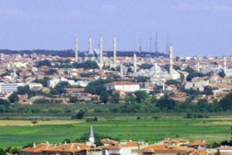 Yunanlılar fabrikalarına, Edirne'de müşteri arıyor!