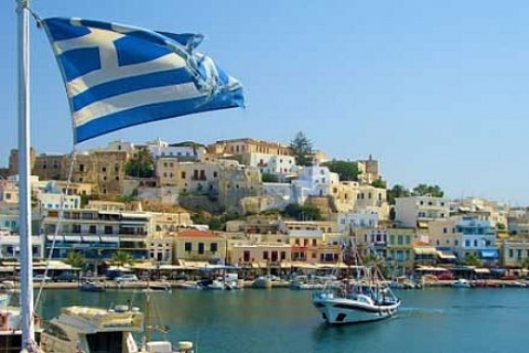 Krizdeki Yunanistan turist çekmek için vizeyi kolaylaştırdı!