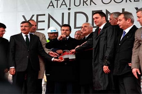 Atatürk Öğrenci Kampusu'nün temelini Suat Kılıç ve Erdinç Varlıbaş birlikte attı!