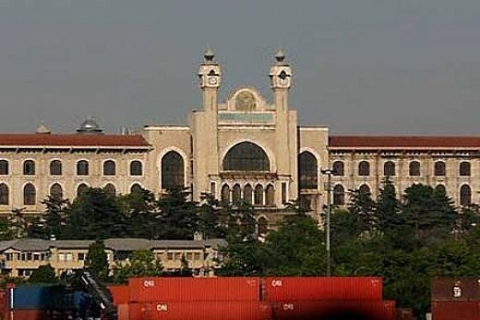 Erdoğan Bayraktar: Askeriye de bizden şehir dışında yerler istiyor!