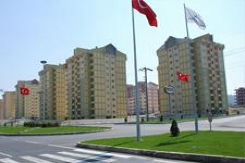 100 lira taksitli konuta 10 bin başvuru oldu!