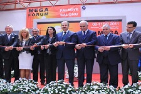 Zafer çağlayan: İnşaat, 2023 ihracat hedefine 300 milyar dolar katkı sağlayacak!