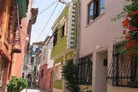 Cem Boyner'in kızı, Cunda'da Rum evi kiraladı!