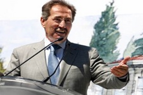 Ertuğrul Günay: İnönü Stadı'nda ticarethaneye izin vermeyiz!