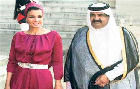  Katar Emiri Hamad Bin Halife El Tani, Yunanistan'da 6 ada aldı!