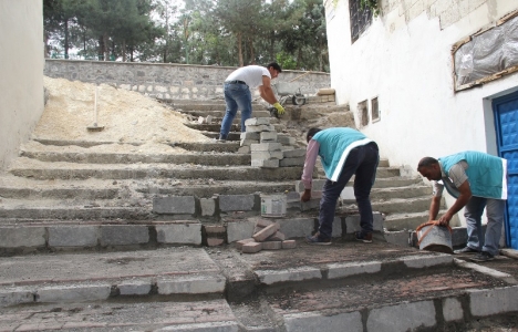 Eyyübiye'de parke taşı ve yol yapım çalışmaları sürüyor!