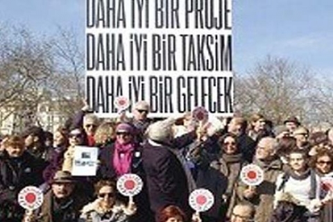 Taksim'de yapılması planlanan çevre düzenlemesi protesto edildi!