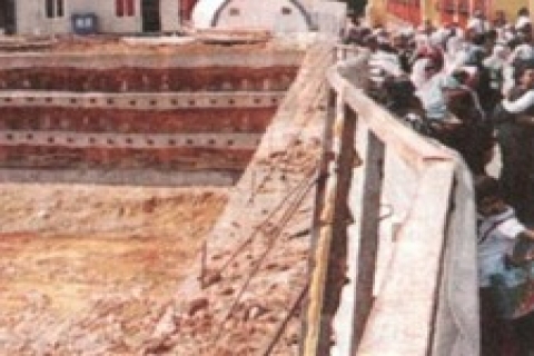 Üsküdar Saffet çebi İlköğretim Okulu inşaatı korkutuyor!