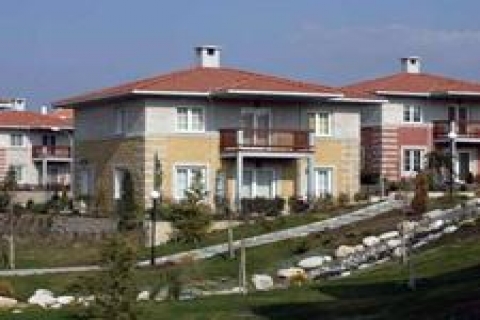 Akfırat'ta lüks villaların kirası bin liraya indi