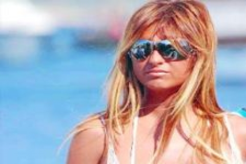 Süreyya Yalçın bir okul da Hakkari'ye yaptırıyor!