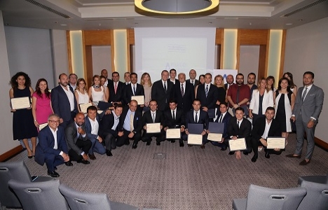 Perakende Gayrimenkul Merkezi 3'ncü mezunlarını verdi!