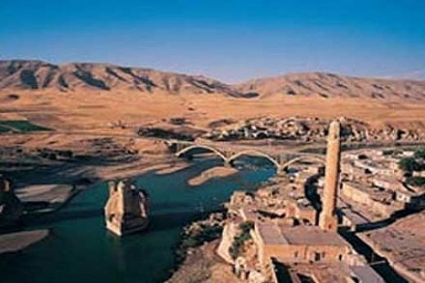 Hasankeyf'te eserlerin taşınması gündeme gelirken mücadele de sürüyor!