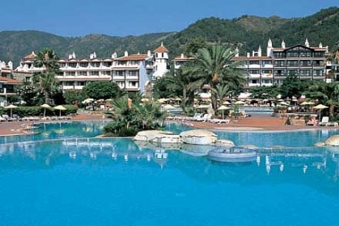 Martı Resort İngiltere'den Thomas Cook ödülü kazandı!